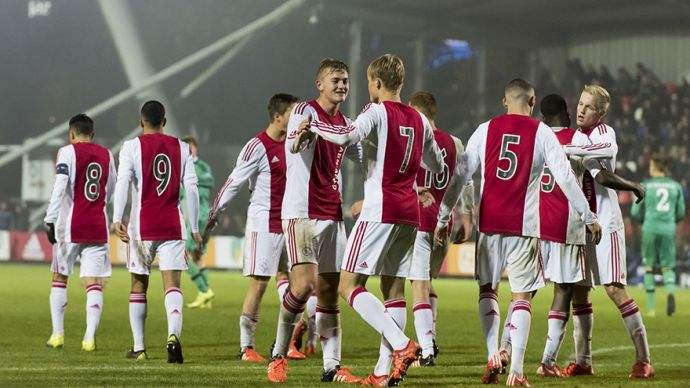 她的复出或 她的复出或