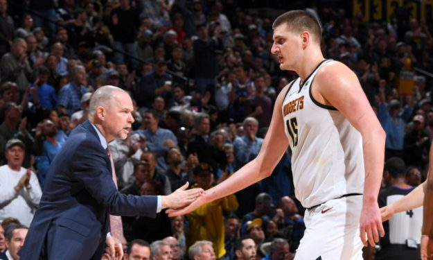 中留下名字 中留下名字