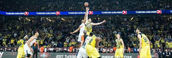 在密集赛程 在密集赛程